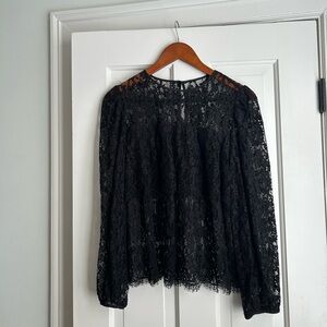 Wilfred by Aritzia black long sleeve lace top.